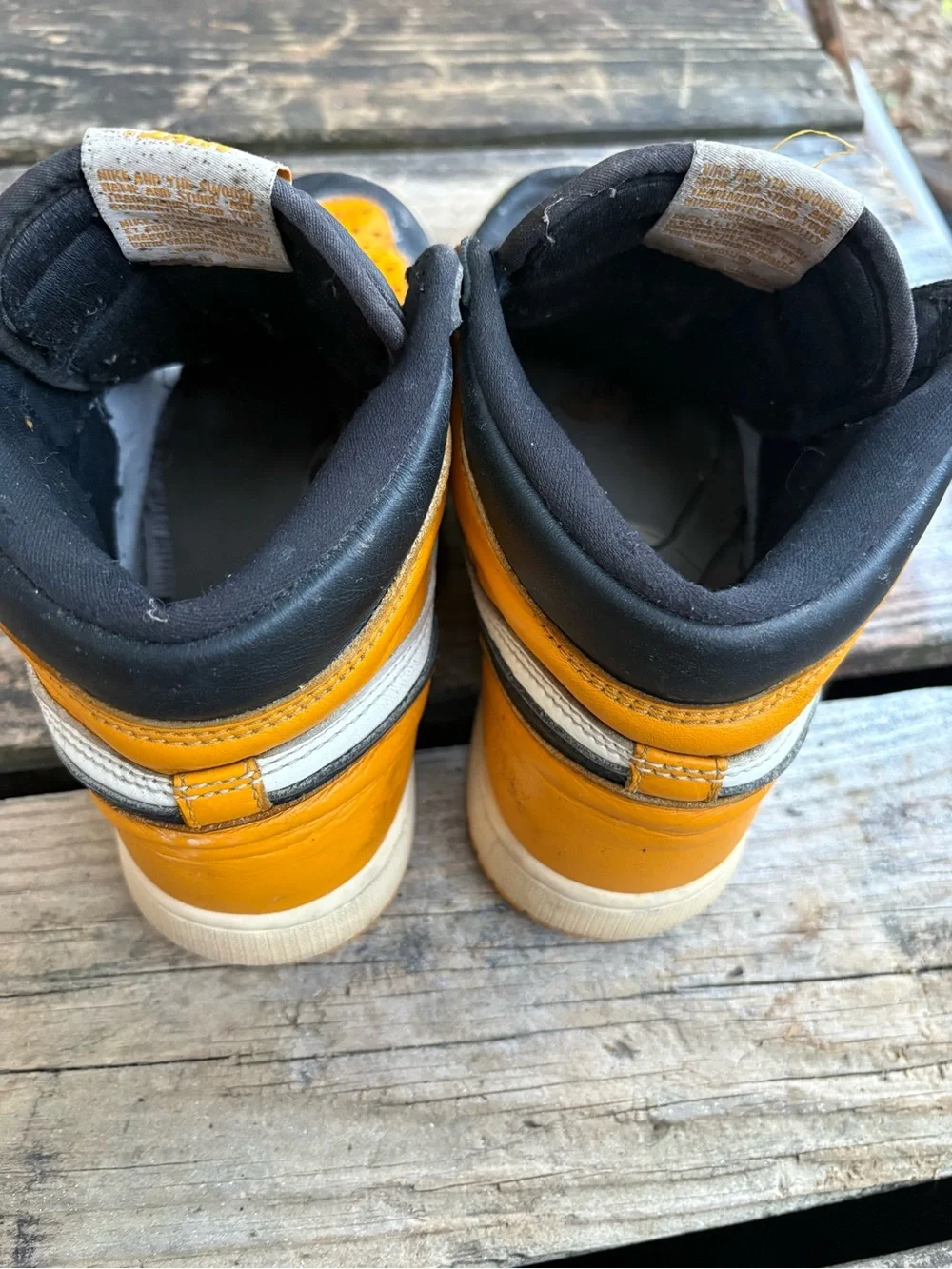 Jordan missing shoe